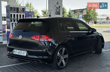 Хэтчбек Volkswagen Golf 2015 в 