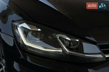 Хэтчбек Volkswagen Golf 2015 в 