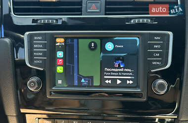 Хэтчбек Volkswagen Golf 2015 в 