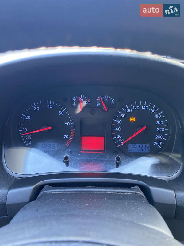 Универсал Volkswagen Golf 2000 в Виннице