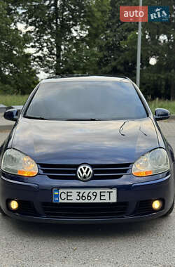 Хетчбек Volkswagen Golf 2008 в Чернівцях