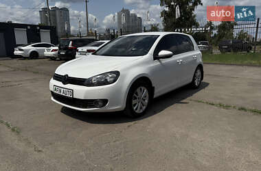 Хэтчбек Volkswagen Golf 2012 в Киеве