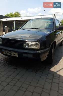 Хэтчбек Volkswagen Golf 1995 в Каменец-Подольском