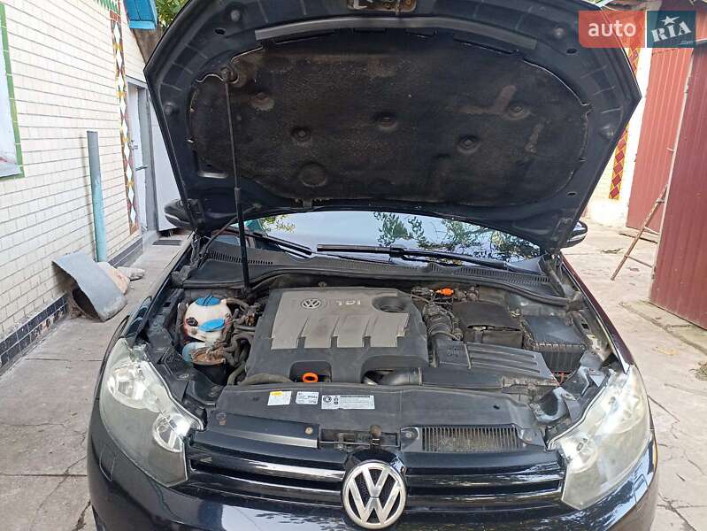 Хетчбек Volkswagen Golf 2011 в Хмельницькому