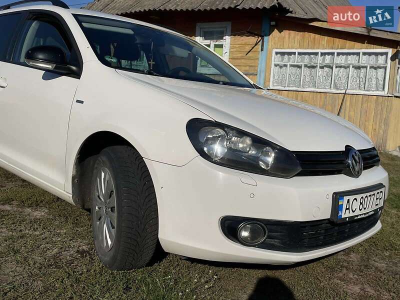 Універсал Volkswagen Golf 2012 в Камені-Каширському