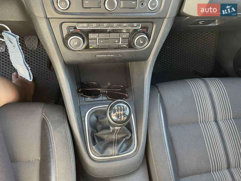 Універсал Volkswagen Golf 2012 в Камені-Каширському