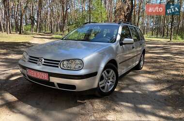 Универсал Volkswagen Golf 2002 в Харькове