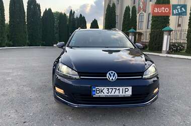 Универсал Volkswagen Golf 2015 в 