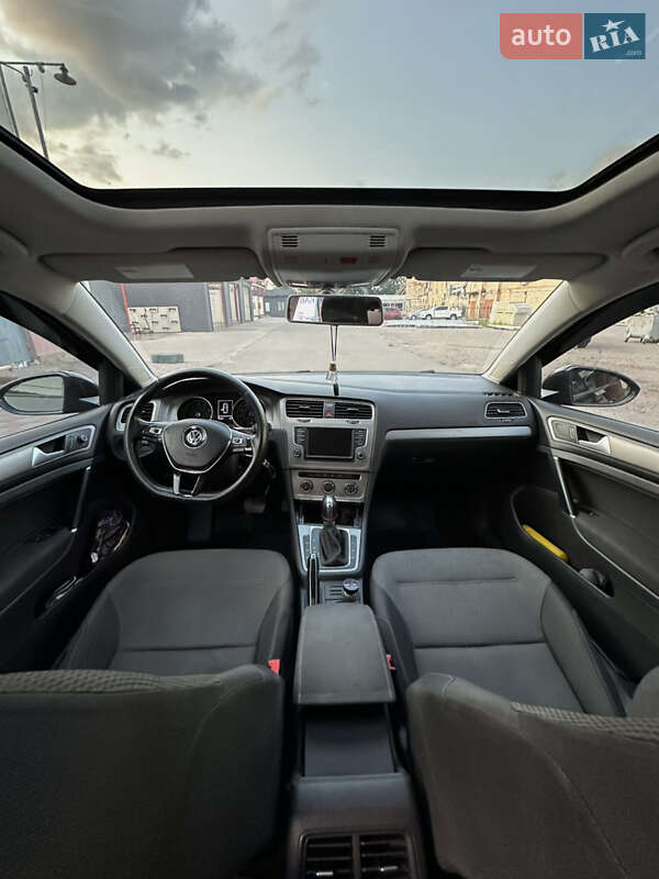 Хэтчбек Volkswagen Golf 2015 в Прилуках фото 11 Хэтчбек Volkswagen Golf 2015 в Прилуках