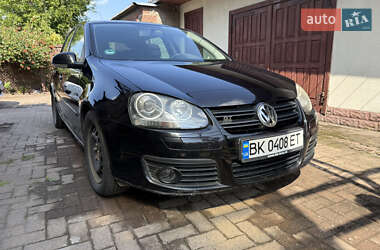 Хетчбек Volkswagen Golf 2008 в Костопілі