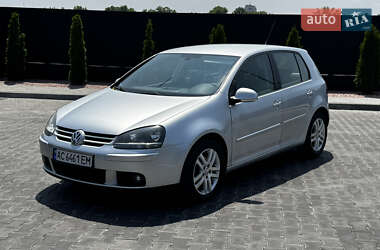 Хэтчбек Volkswagen Golf 2008 в Днепре