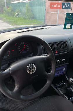 Универсал Volkswagen Golf 2002 в 