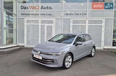 Хэтчбек Volkswagen Golf 2024 в Киеве