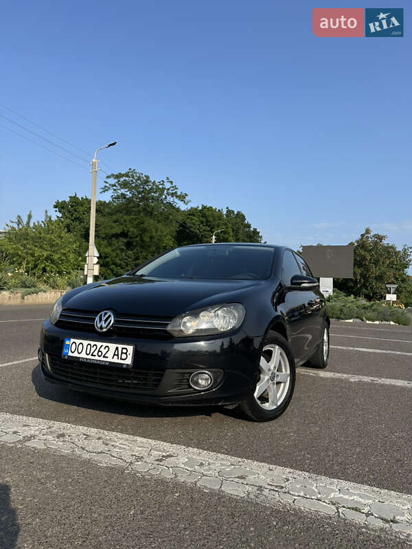 Хетчбек Volkswagen Golf 2009 в Одесі