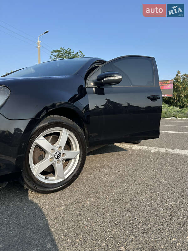 Хетчбек Volkswagen Golf 2009 в Одесі