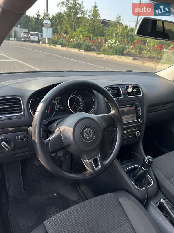 Хетчбек Volkswagen Golf 2009 в Одесі