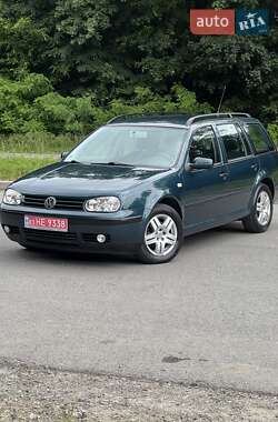 Универсал Volkswagen Golf 2002 в 