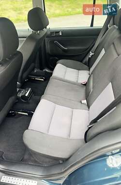 Универсал Volkswagen Golf 2002 в 