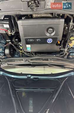 Универсал Volkswagen Golf 2002 в 