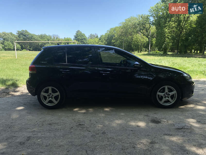 Хетчбек Volkswagen Golf 2010 в Одесі