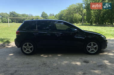 Хэтчбек Volkswagen Golf 2010 в 