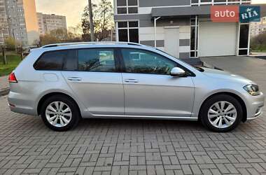 Универсал Volkswagen Golf 2018 в 