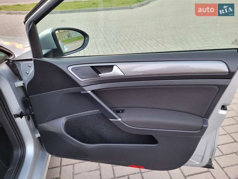 Універсал Volkswagen Golf 2018 в Черкасах