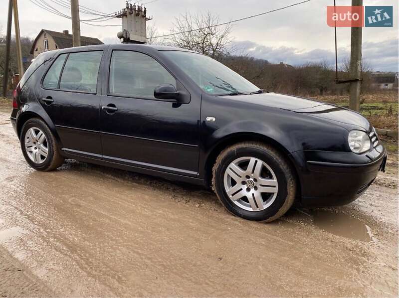 Хэтчбек Volkswagen Golf 2000 в Тернополе