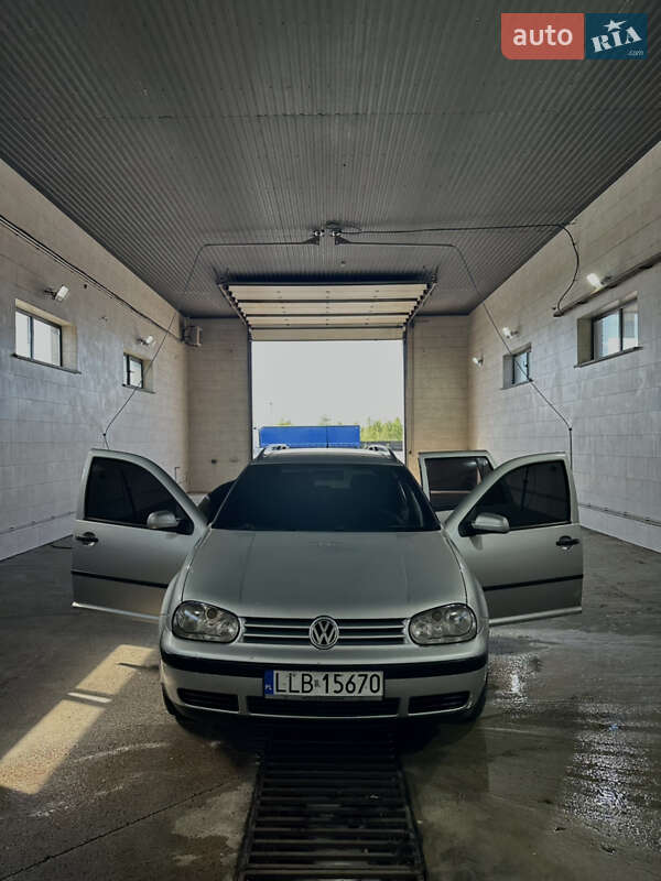 Volkswagen Golf 2005