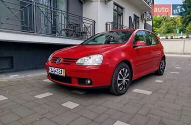 Хэтчбек Volkswagen Golf 2007 в Сваляве