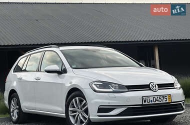 Універсал Volkswagen Golf 2020 в Львові