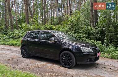 Хетчбек Volkswagen Golf 2006 в 