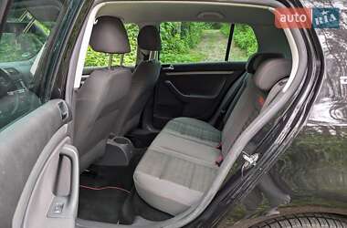 Хетчбек Volkswagen Golf 2006 в 