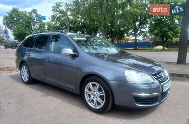 Універсал Volkswagen Golf 2009 в Сумах