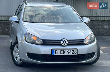 Универсал Volkswagen Golf 2011 в Самборе