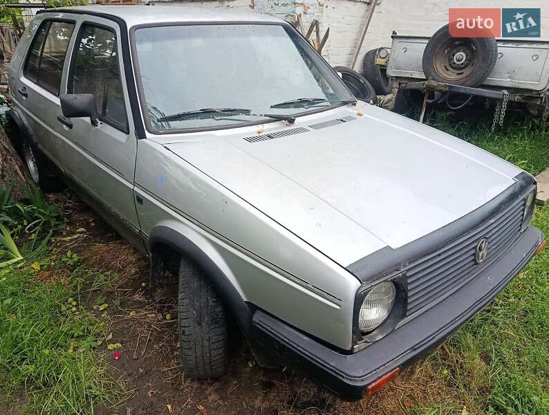 Хэтчбек Volkswagen Golf 1987 в 