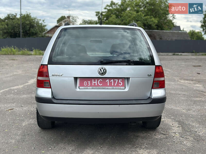 Універсал Volkswagen Golf 2003 в Луцьку