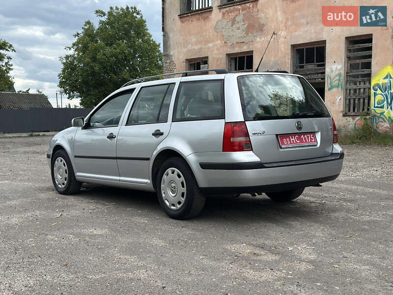Універсал Volkswagen Golf 2003 в Луцьку