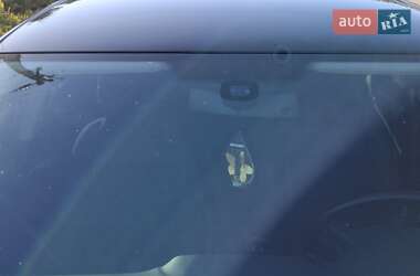 Хэтчбек Volkswagen Golf 2011 в 