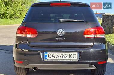 Хэтчбек Volkswagen Golf 2011 в 