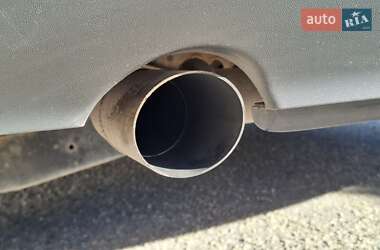 Хэтчбек Volkswagen Golf 2011 в 