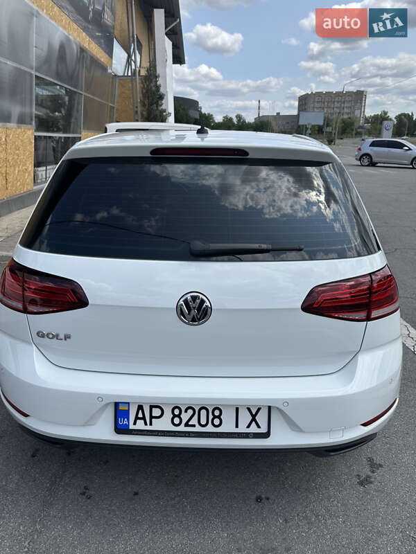 Хэтчбек Volkswagen Golf 2020 в Днепре