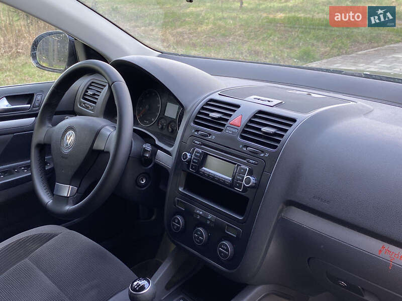 Универсал Volkswagen Golf 2009 в Вознесенске