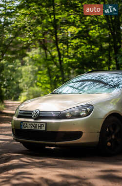 Универсал Volkswagen Golf 2012 в 