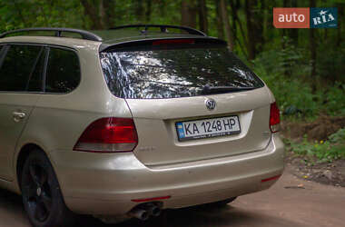 Универсал Volkswagen Golf 2012 в 