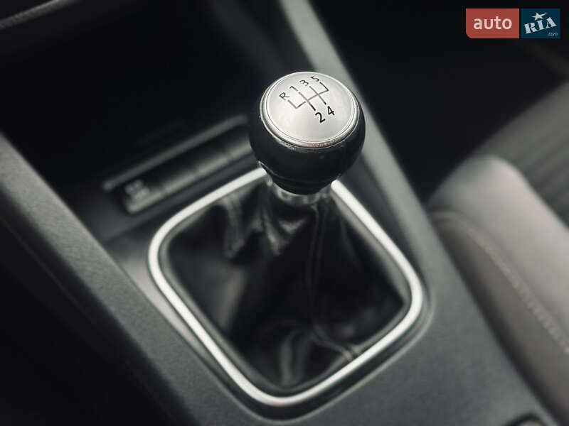 Хетчбек Volkswagen Golf 2008 в Львові