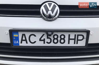Хэтчбек Volkswagen Golf 2014 в 
