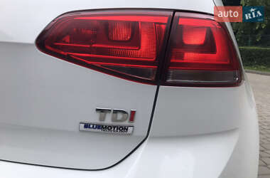 Хэтчбек Volkswagen Golf 2014 в 