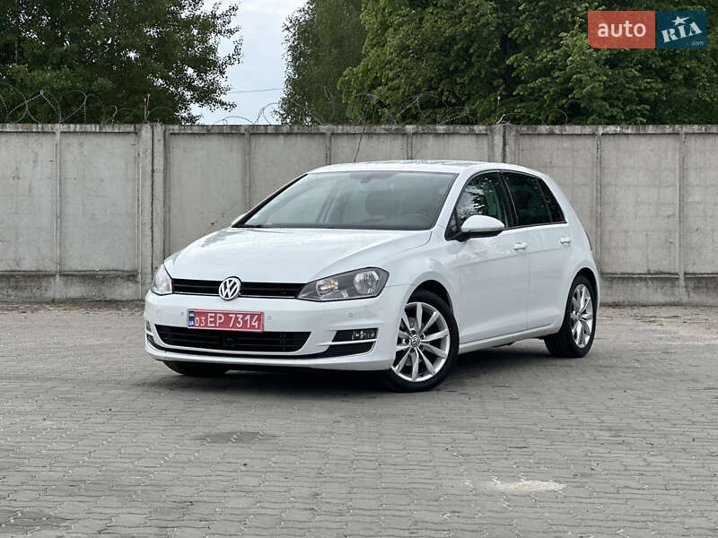 Хэтчбек Volkswagen Golf 2014 в 