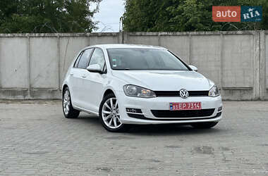 Хэтчбек Volkswagen Golf 2014 в 